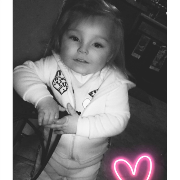 Meet your Posher, Shanna - Picture 2 of 8